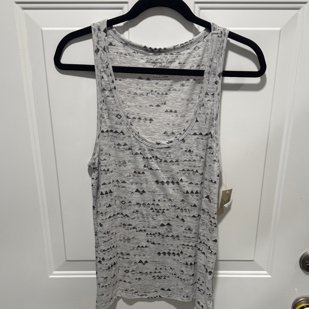 American Eagle Outfitters Gray Geometric Tank Top